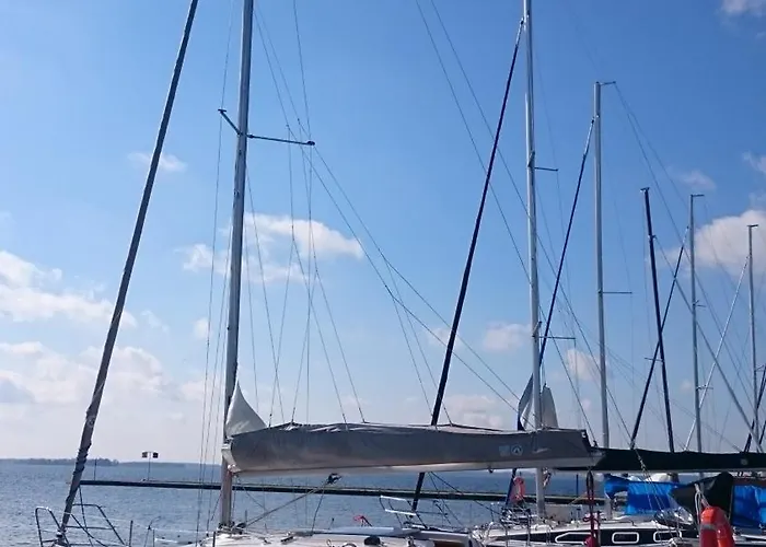 Czarter Zalew Wislany Keja 船屋 Kąty Rybackie